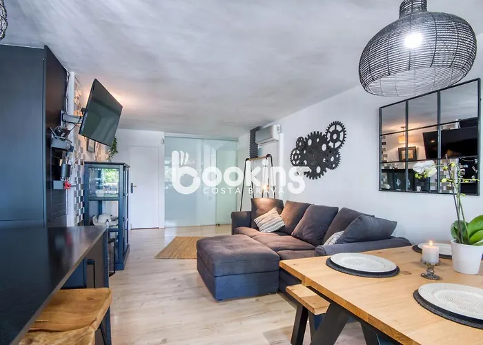 Hortensias Amb Aire Acondicionat, A Prop De La Platja I Amb Accès A Piscina Appartement